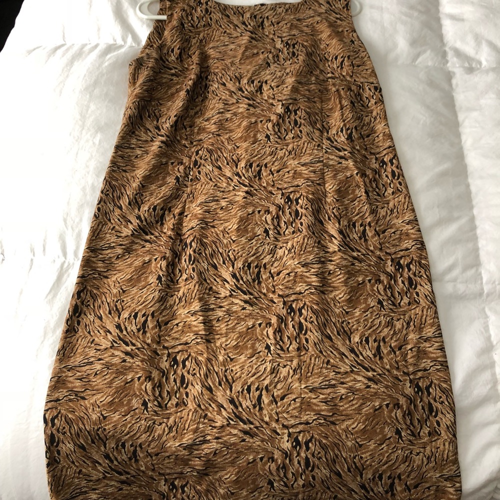 Brown dress